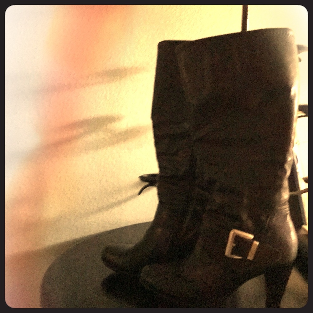Fun girls night black boot.